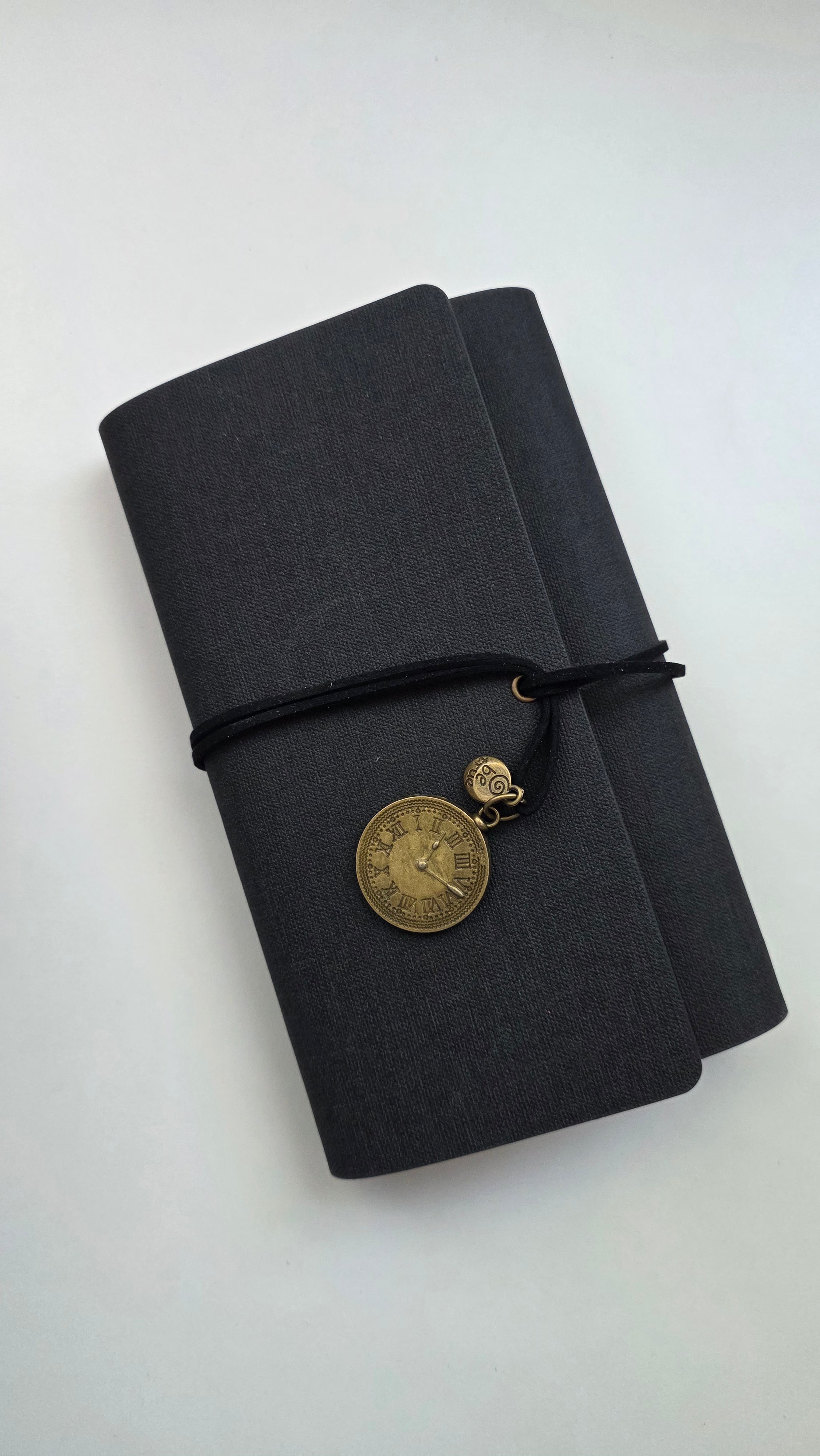 Notebook with clock ⏰️