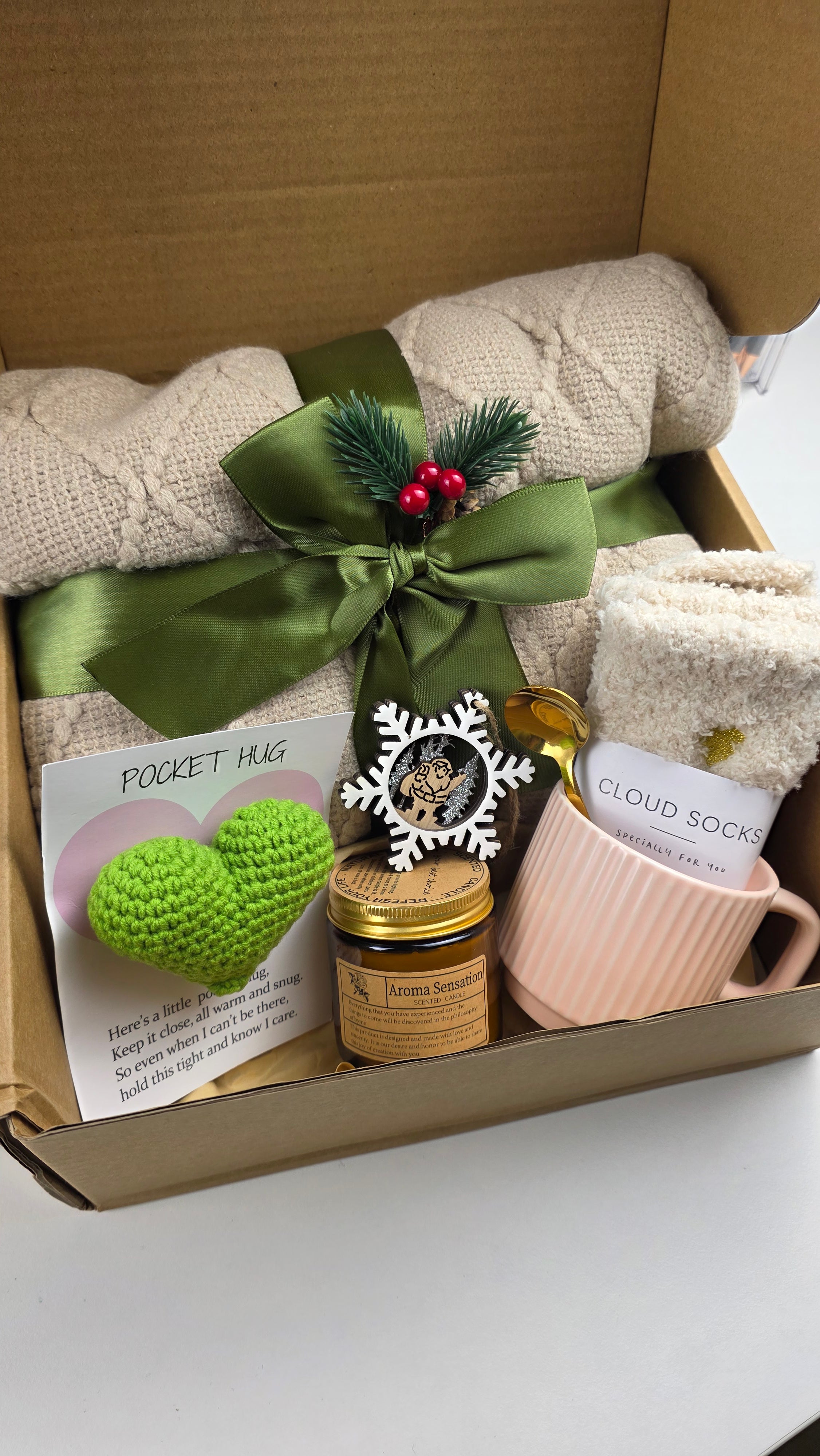 Evergreen Embrace | Cozy Christmas